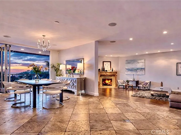 7218 Mulholland Dr — Photo 6
