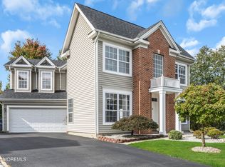 1 Westlake Ct, Morganville, NJ 07751