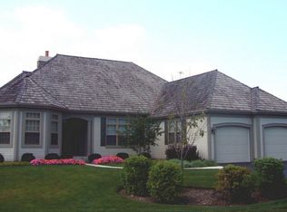 5400 S Pointe Ct, Long Grove, IL 60047