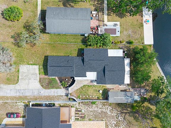 2nd image of 5822 River Rd