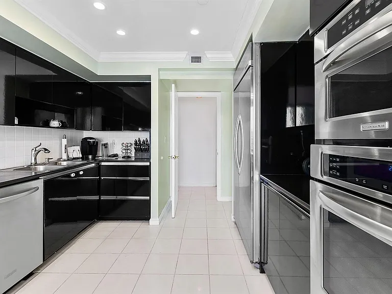 2901 S Ocean Blvd #1 — Photo 16
