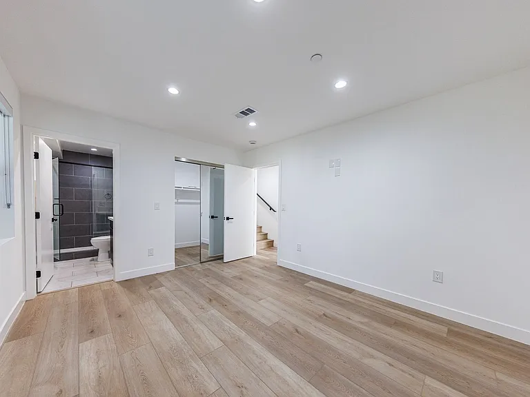 11311 Collins St — Photo 21