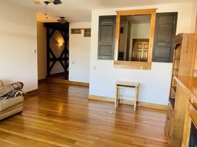 26 S Broad St, Brevard, NC