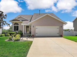 4229 Topaz Ave NW, Cedar Rapids, IA 52405