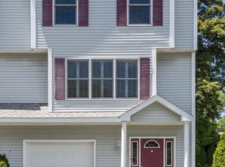 1 Hayward St #2, Ipswich, MA 01938