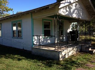 1211 N Oklahoma Ave, Okmulgee, OK 74447