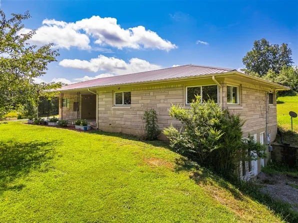 329 W Maple St, Caneyville, KY 42721