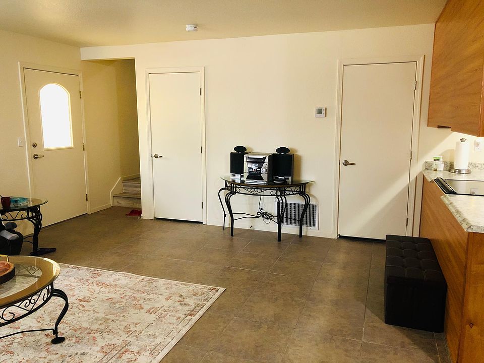 1st image of 4770 Roberta St Unit 2