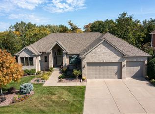 9810 Troy Ln N, Maple Grove, MN 55311