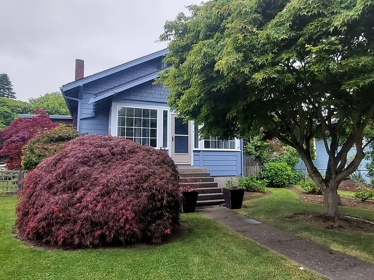 1614 Eldridge Ave — Photo 3