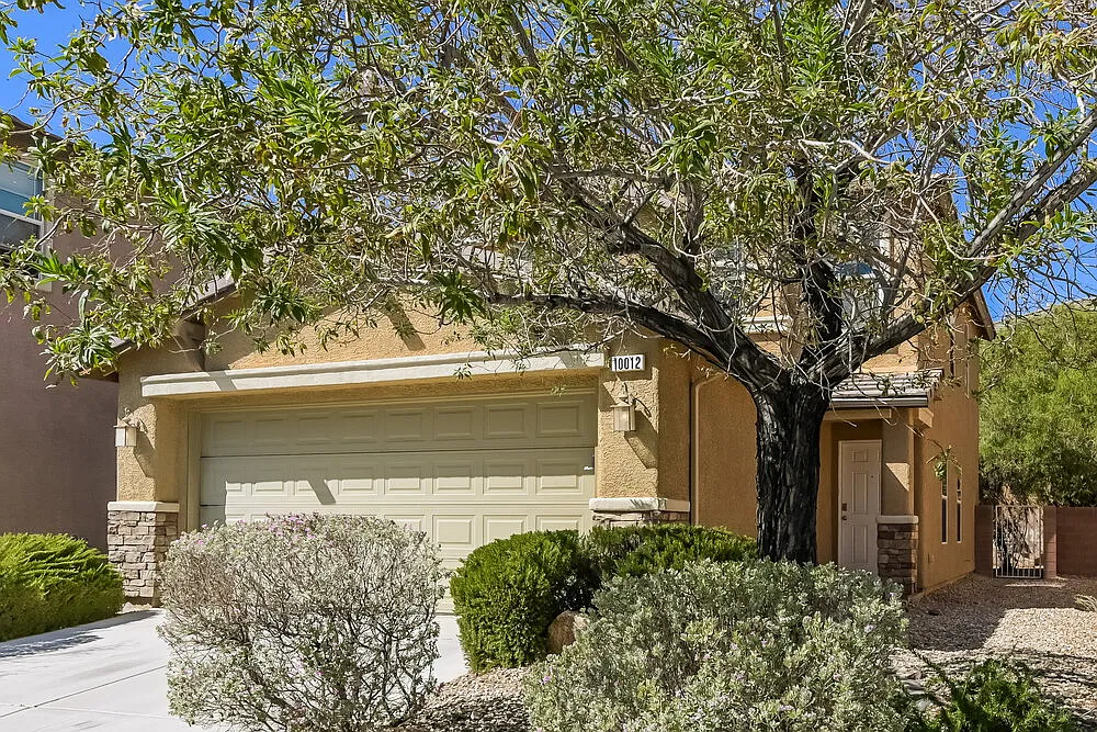3 bed, 2.5 bath, 1724 sqft, $2,110 — Photo 4