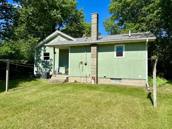 69608 Thomas Rd, White Pigeon, MI 49099