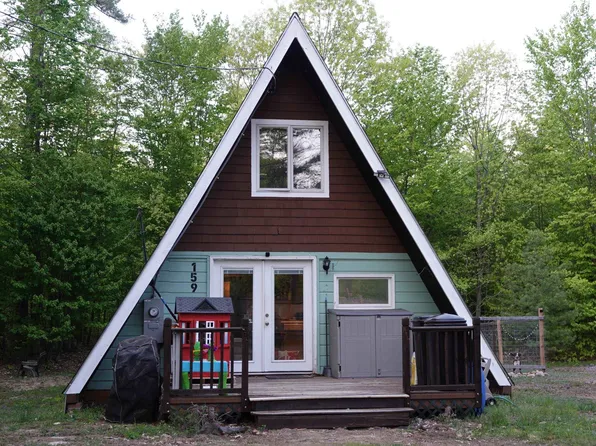 159 Dearborn Road, Wakefield, NH 03830