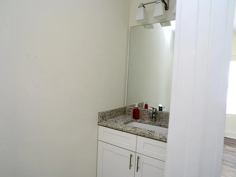 2008 Ocean Dr NW #2008 — Photo 7