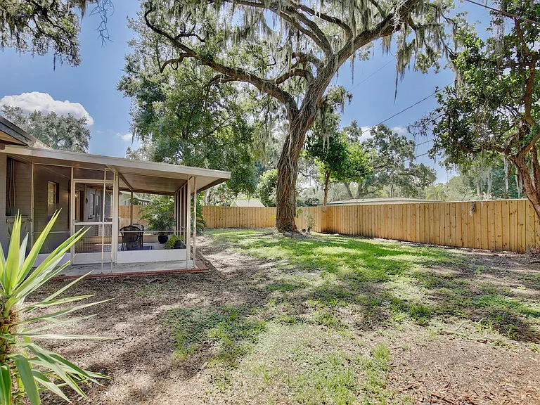 2914 Lando Ln — Photo 26