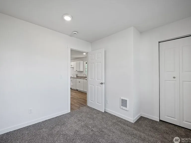 285 20th Ave #1 — Photo 9