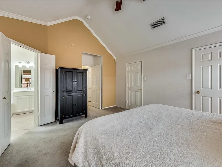 808 Amber Ct — Photo 15