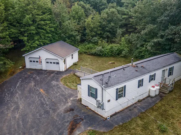 688 Wiscasset Road, Pittston, ME 04345