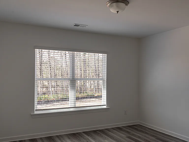 3361 Pepperpike Ct — Photo 37