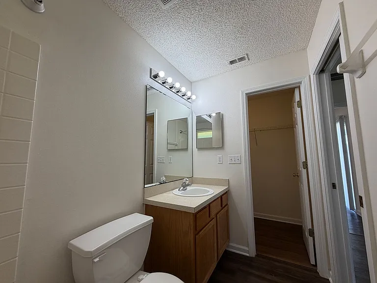 4 Serenity Pl #B — Photo 13