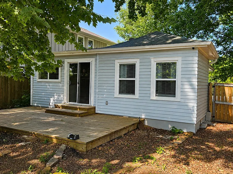 416 S College Ave — Photo 15