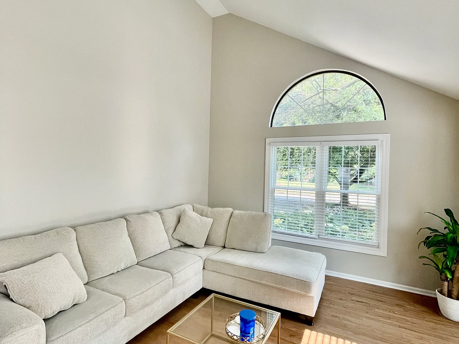 3 bed, 2.5 bath, 2181 sqft, $3,750 — Photo 4