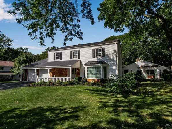 337 Riverview Dr, Youngstown, NY 14174