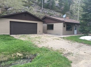 512 Pine St, Neihart, MT 59465