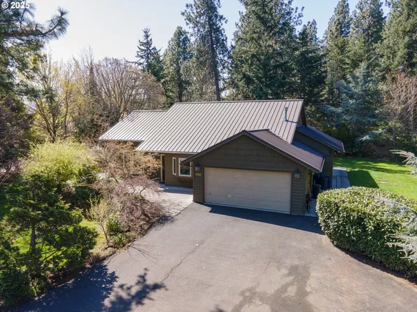 700 Country Club Rd, Hood River, OR 97031