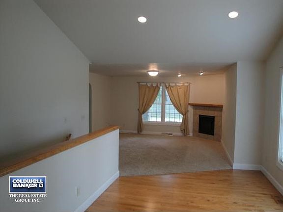 Vaulted Ceiling Hardwood Floor