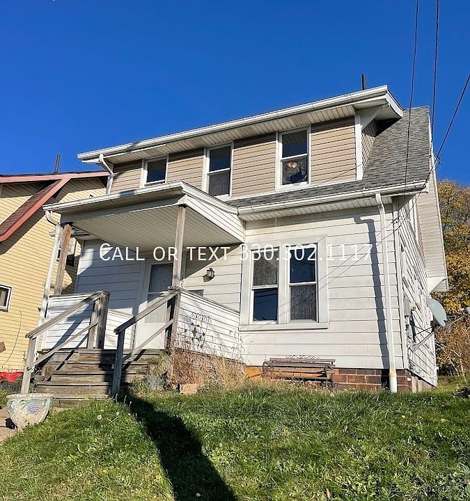 1st image of 1734 Gibbs Ave NE