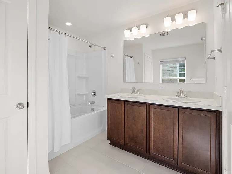 2192 Vinifera Dr — Photo 11