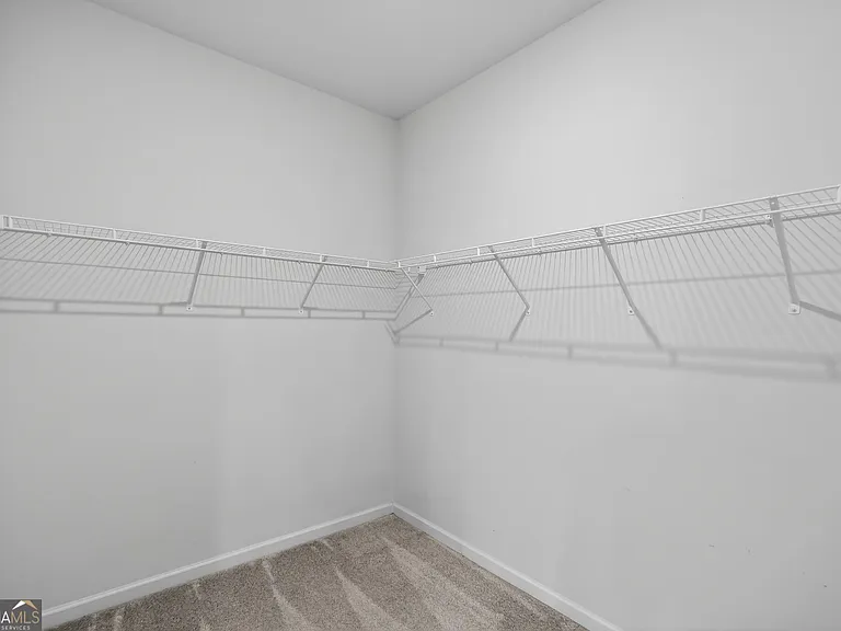 185 Madison Bnd — Photo 11