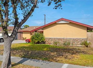 1318 S Nakoma Dr, Santa Ana, CA 92704
