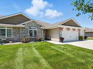 5264 Carriage Rd, Council Bluffs, IA 51501