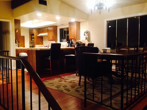 4th image of 1601 Wollacott St