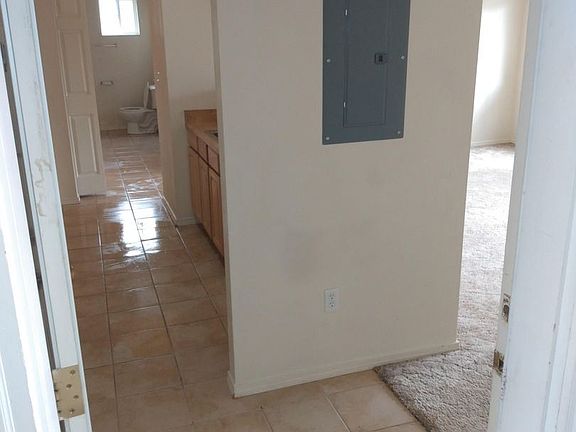 5th image of 822 E Pioneer Ave #8697050