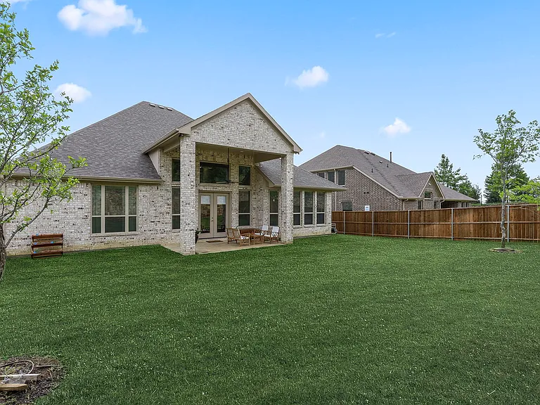 6637 Elderberry Way — Photo 30