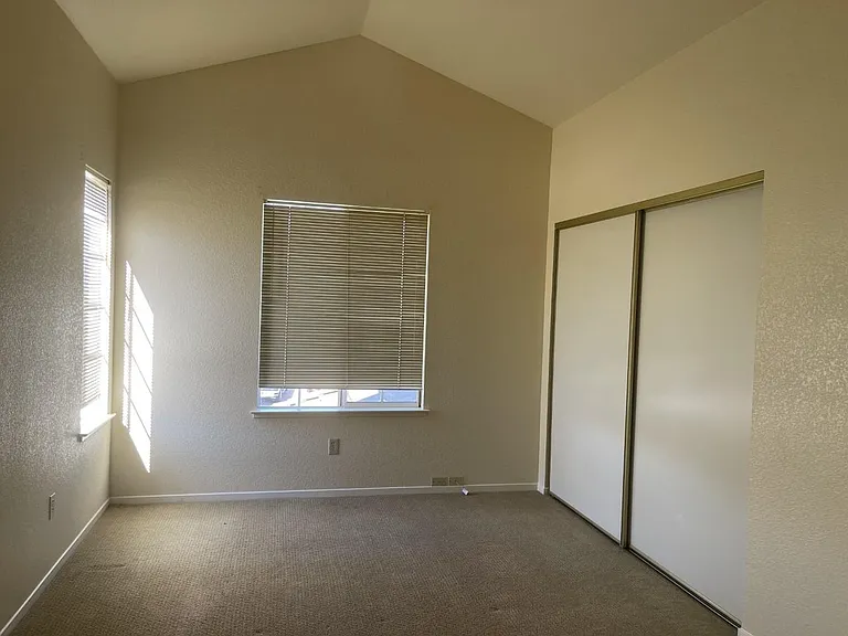 2234 Prestwick Dr — Photo 14
