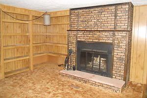 3rd image of 8670 Pine Ct