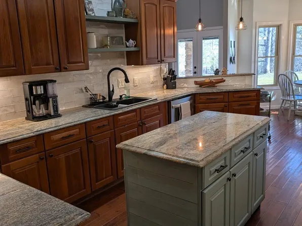 (undisclosed Address), Hot Springs National Park, AR 71913