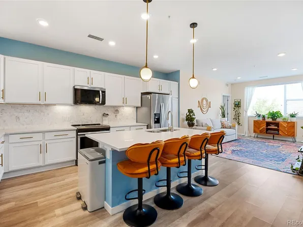 420 E Fremont Place #201, Centennial, CO 80122