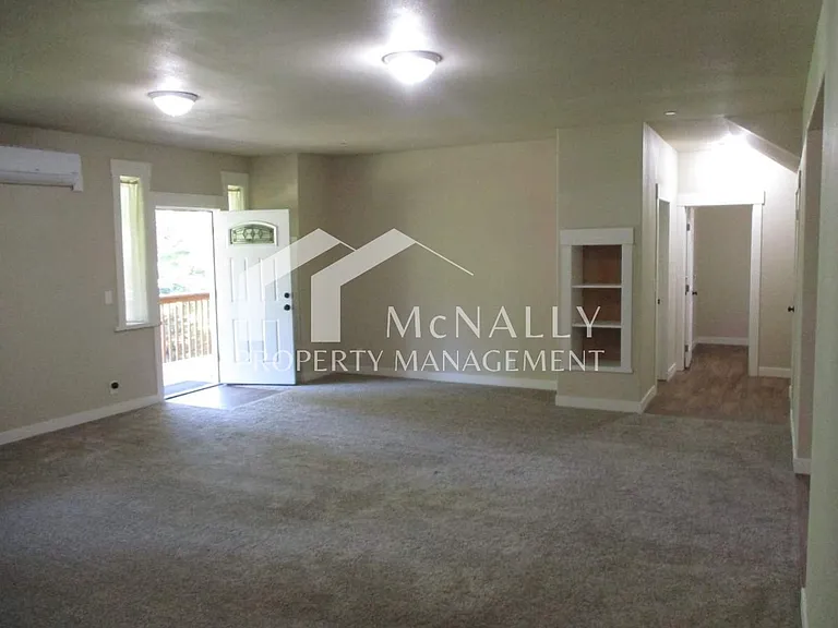 7720 Artondale Dr NW — Photo 8