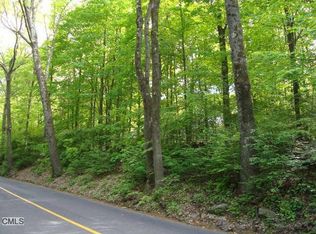 36 Wolfpits Rd, Bethel, CT 06801