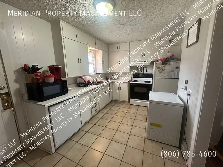 3704 25th St — Photo 8