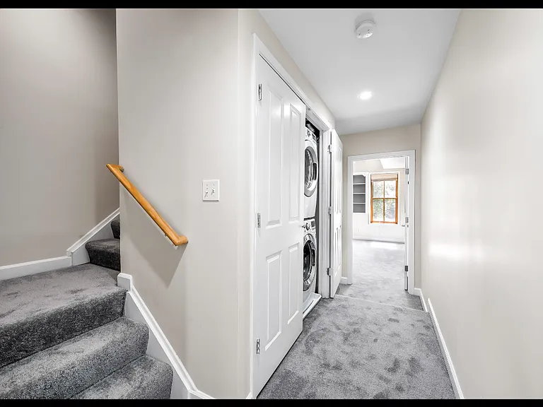 1346 Towson St — Photo 23