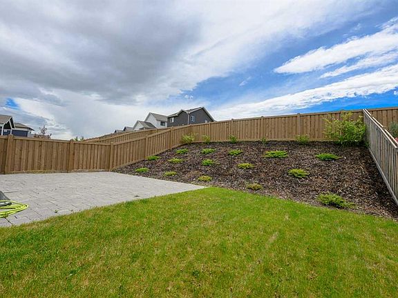 4th image of 10717 N 150 Avenue Rural Grande Pr #1