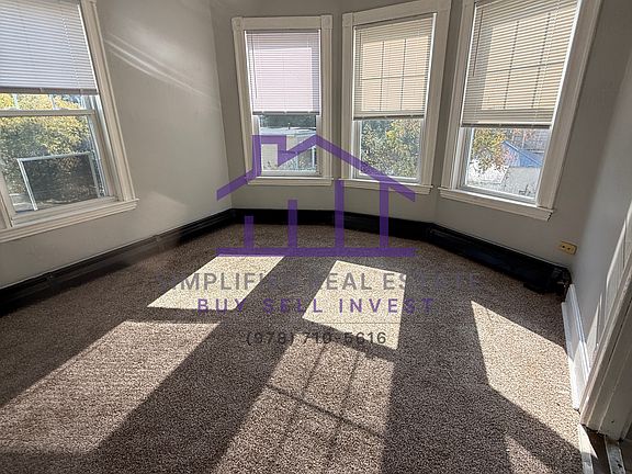 4th image of 114-116 Howe St #3
