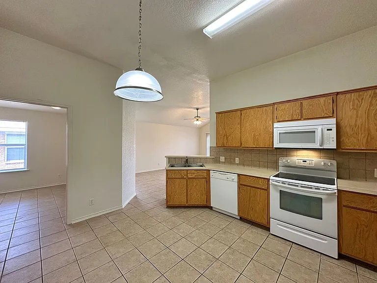 214 Dale Earnhardt Dr — Photo 10