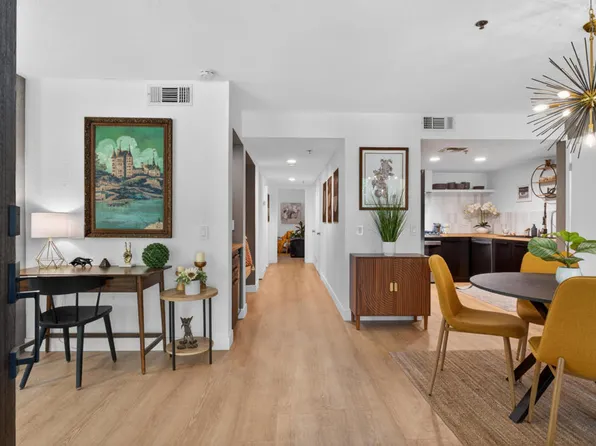 200 E Racquet Clb Unit 63, Palm Springs, CA 92262